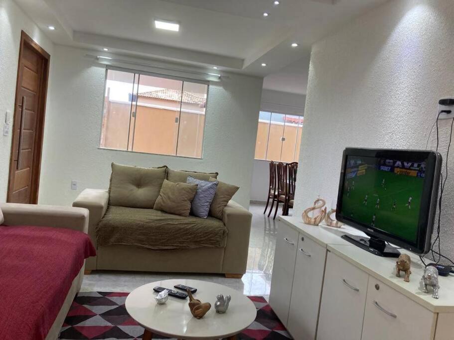 Casa Com Piscina, Grande E Espacosa No Dos Passaros Сasa de vacaciones Cabo Frío